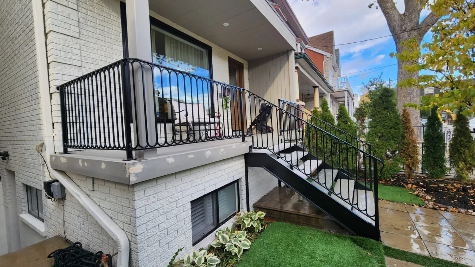 Exterior Railings — Canada Elite Build Group