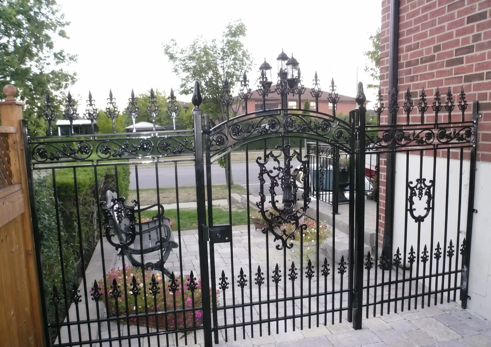 Fences & Gates — Canada Elite Build Group