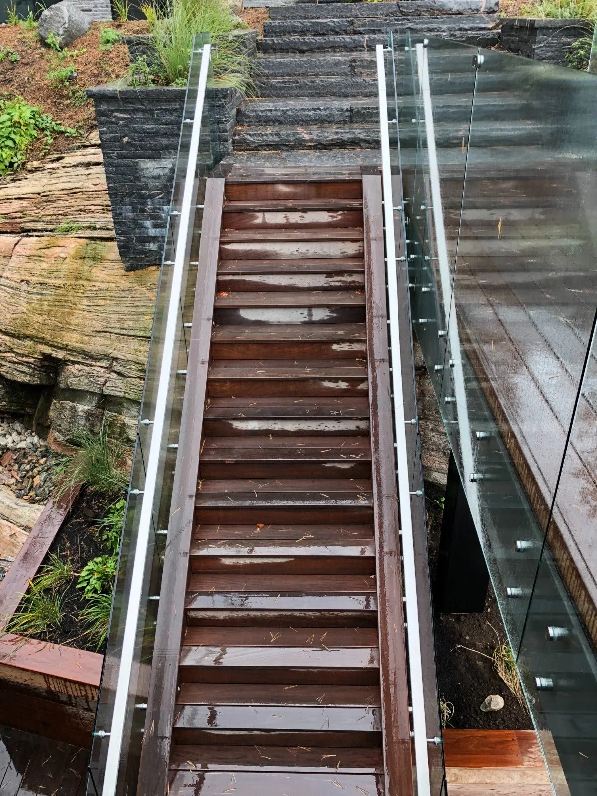Exterior Railings — Canada Elite Build Group
