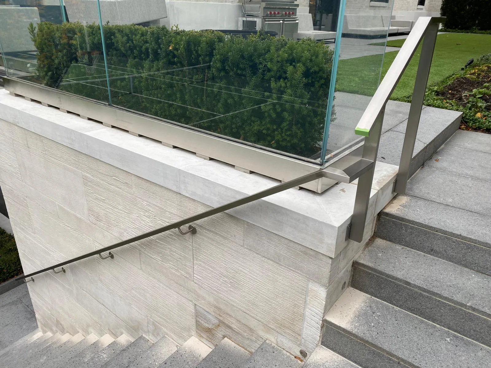 Exterior Railings — Canada Elite Build Group