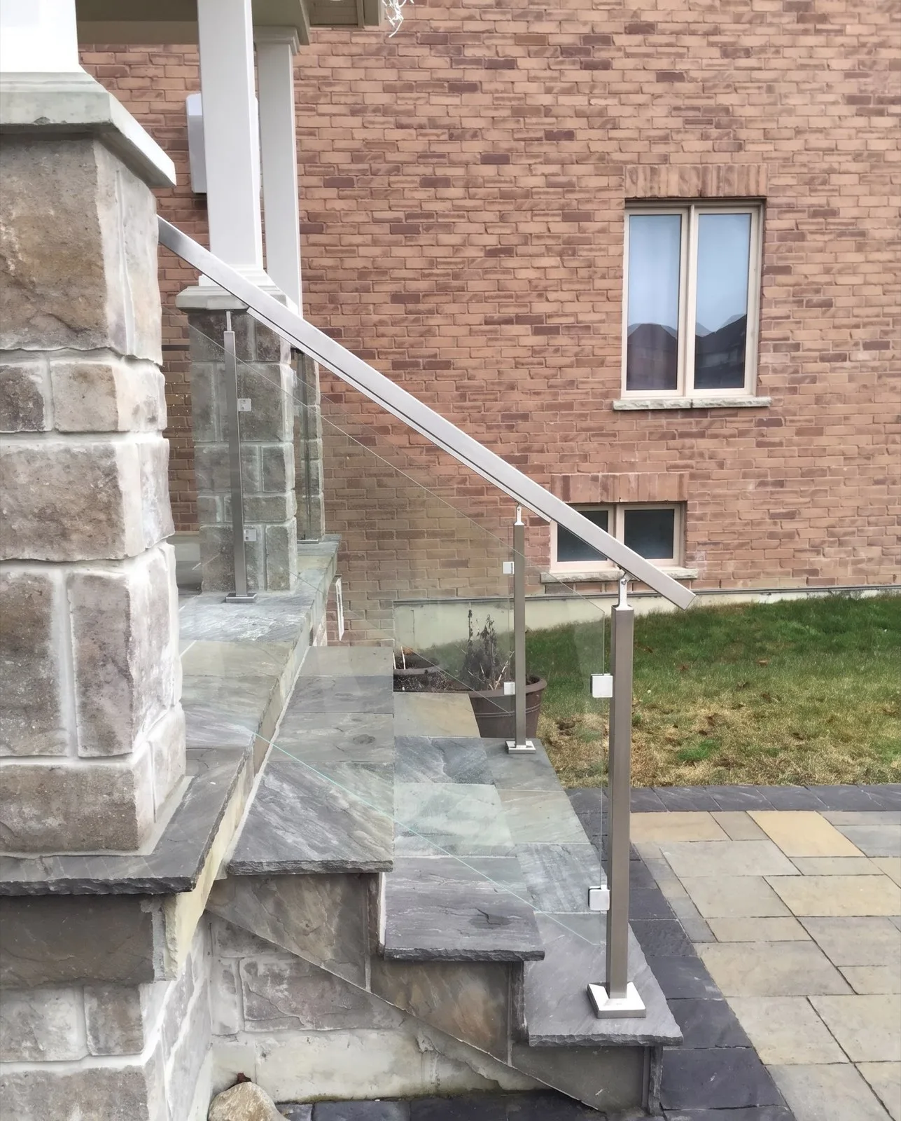 Exterior Railings — Canada Elite Build Group