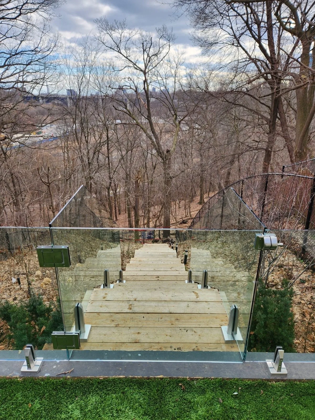 Exterior Railings — Canada Elite Build Group