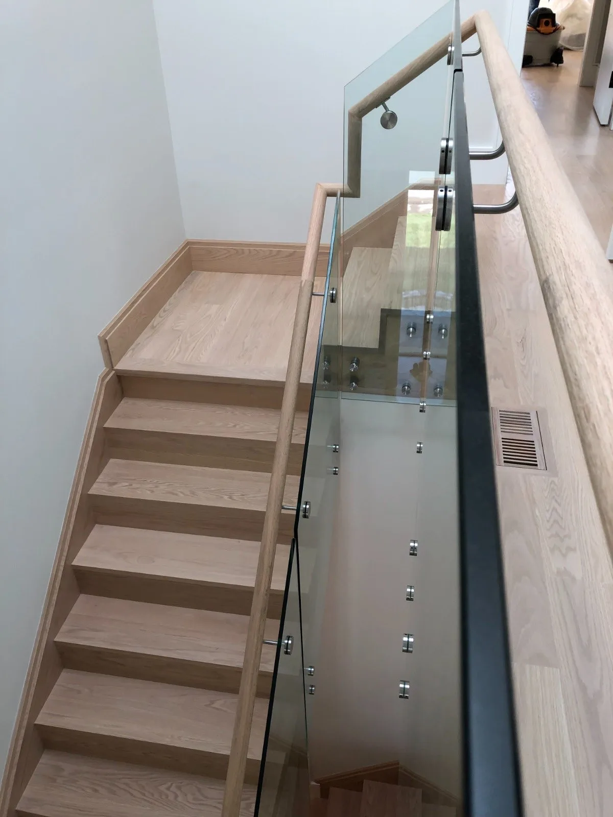 Interior Railings — Canada Elite Build Group