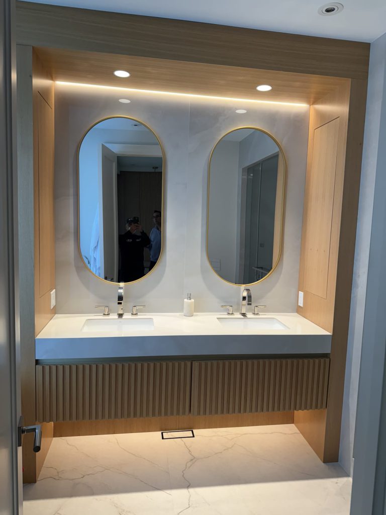 How to Choose Cabinet Materials for Toronto Custom Kitchens